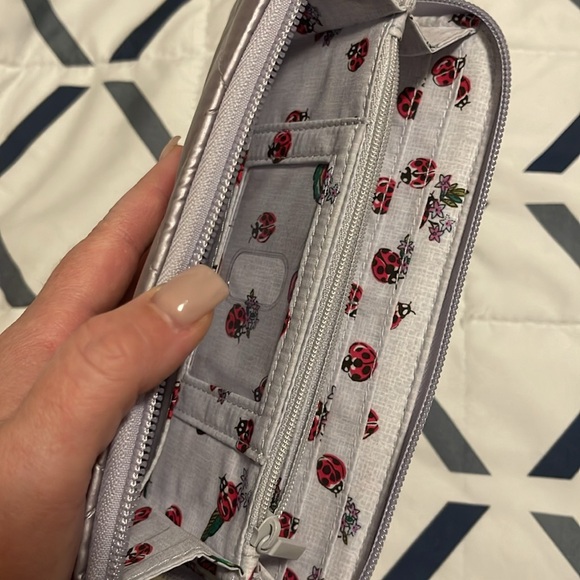 Vera Bradley Large wallet 🌟 - Picture 4 of 4